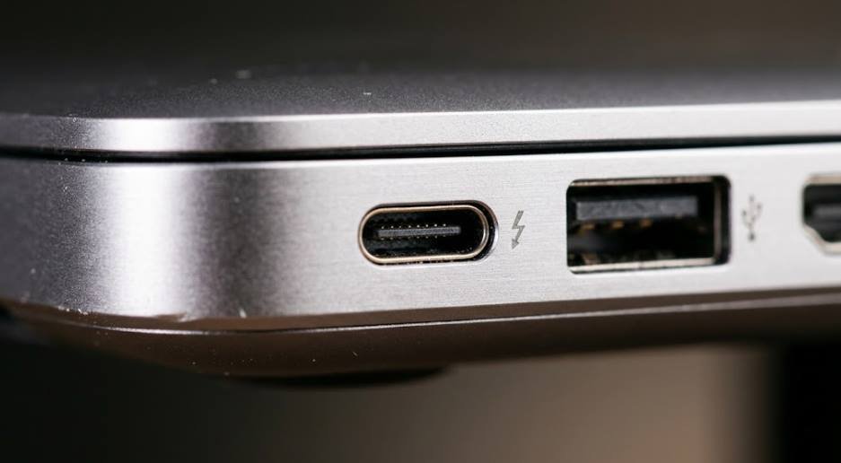 Macro view comparing USB A and USB C